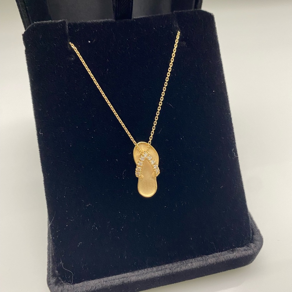 Na Hoku Hawaiian Slipper Pendant with Chain